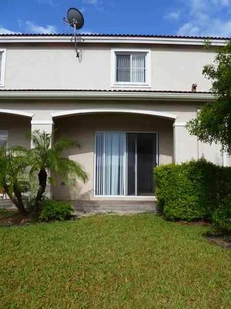 $2,675 / 3br - $2675 REMARKABLE 3B/2.5B IN TUSCANY (MIRAMAR)64002014581506121