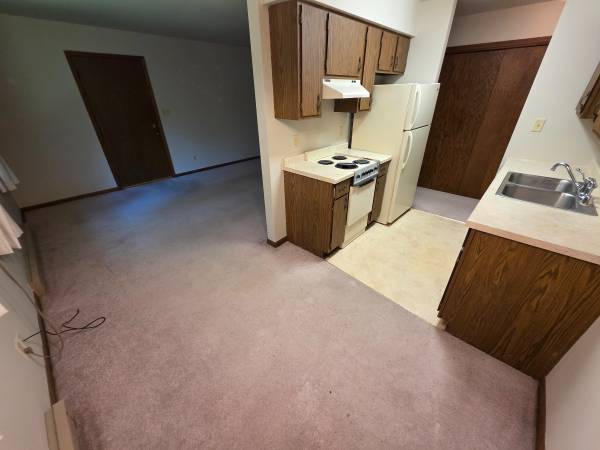 $815 / 1br - $815| 1BD 1BA| 2552 Spooner Ave #203| Available Now! (Altoona)63845958565251124