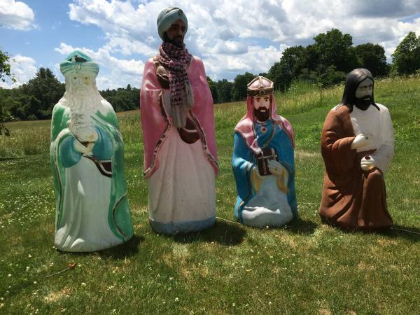 ★★ Four Christmas Nativity Blow Mold Lawn Ornaments ★★ 1