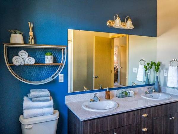 $2,600 / 3br - 1126ft2 - Effortless Commute, 3 BR/2 BA with On-Site Management & Maintenanc (Edgewood)63862288115203121