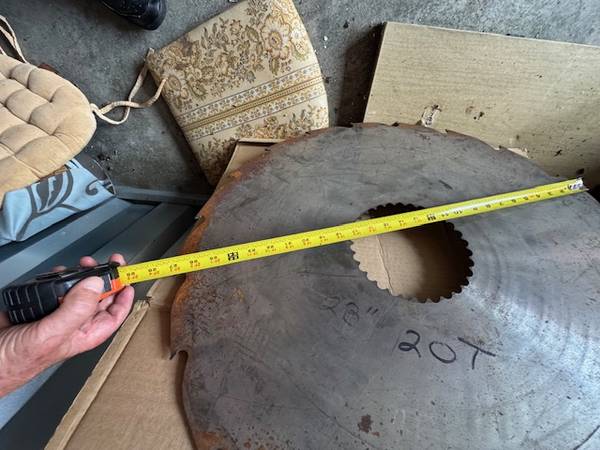 GRAN SIERRA CIRCULAR DE 28" R, HOJA DE SIERRA CIRCULAR PARA TALA DE ÁRBOLES - $47 (Havelock)63469929332225121
