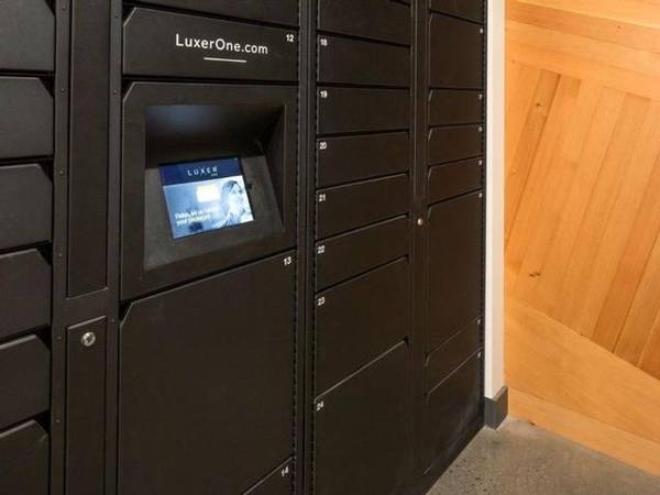 $1,841 / 1br - 497ft2 - Top floor 1X1 with Private Balcony (SW Portland)63999452263939121