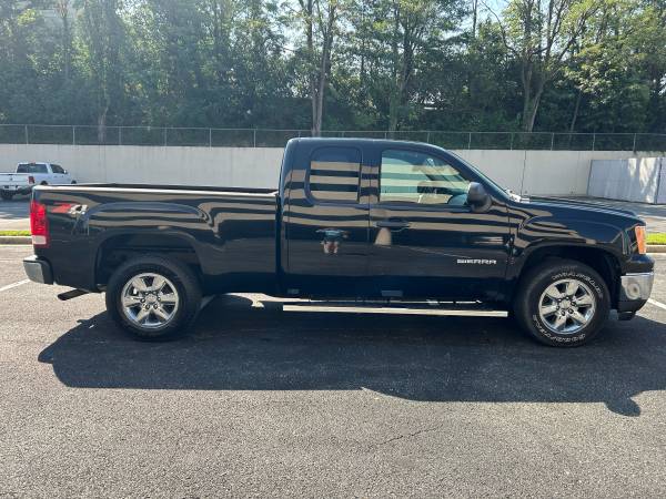 Camioneta pickup GMC Sierra 1500 xtra cab 4x4 de 2013, inspeccionada en MD - $12,000 (Germantown)63616345831297121