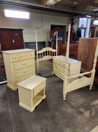 Twin size 4 pc bedroom set - furniture - by owner - sale - craigslist
