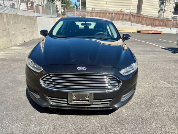 Ford Fusion 2014 Hybrid se - $6,999 (Seattle)63623146528385120