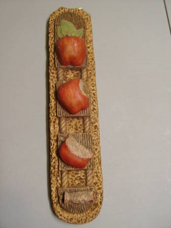 Vintage 1950s-60s Chalkware Apple Kitchen Wall Hanging Decor 1