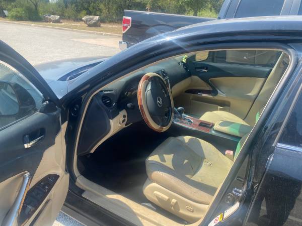 Lexus is250 - $2,400 (Brushy creek)63439279087489124