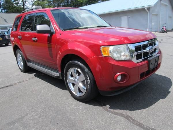 2009 FORD ESCAPE XLT, 4WD, 3 MONTHS/3,000 MILE POWER TRAIN WTY 1