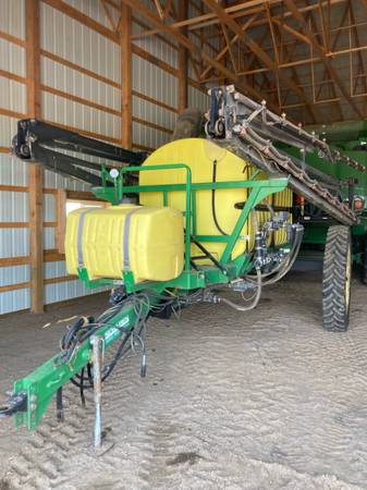 80’ pull type sprayer 1