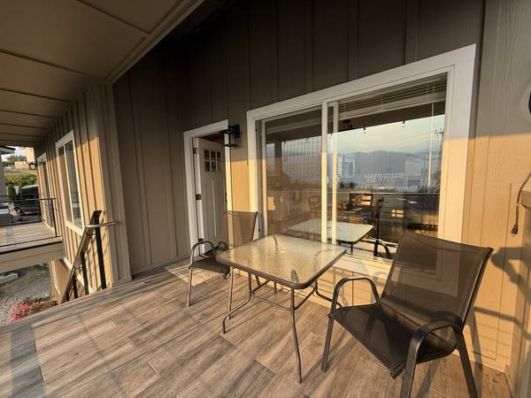 $1,850 / 1br - 800ft2 - Manson Cozy One Bedroom - Year Lease Available (Manson)63808995206915123