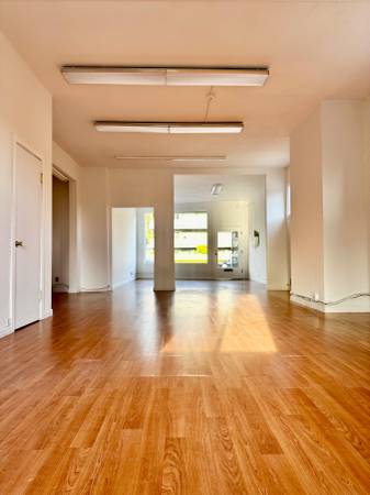 $2,400 / 705ft2 - 935 Sir Francis Drake Boulevard - For Lease (kentfield / ross)64203018909826120