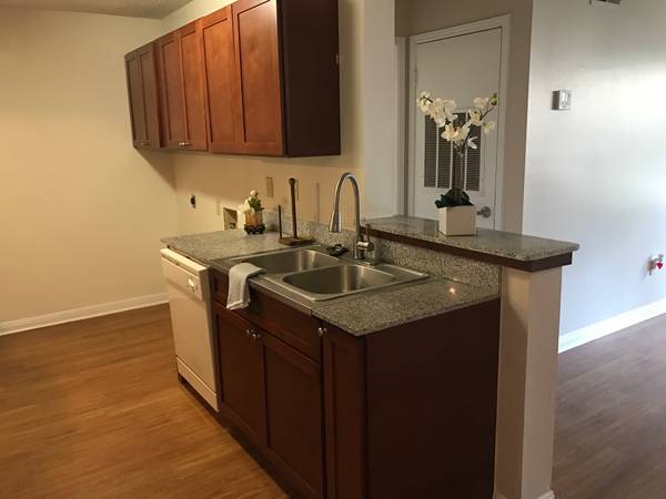 $1,134 / 2br - 960ft2 - Love Where You Live! (Lafayette)63857517182337123