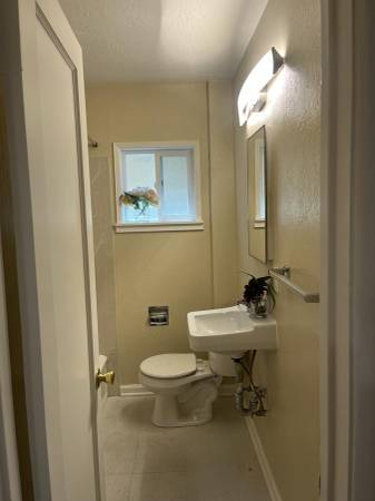 $2,250 / 1br - 650ft2 - Vive fácil en una cabaña de 1 habitación con lavandería en unidad 1 mes gratis (san leandro)63657846636035123