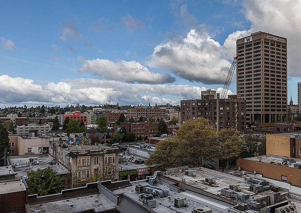 $2,295 / 1br - 560ft2 - Vistas del campus de la UW adyacente*, acceso controlado, alacena* (U-District)63808083971459122