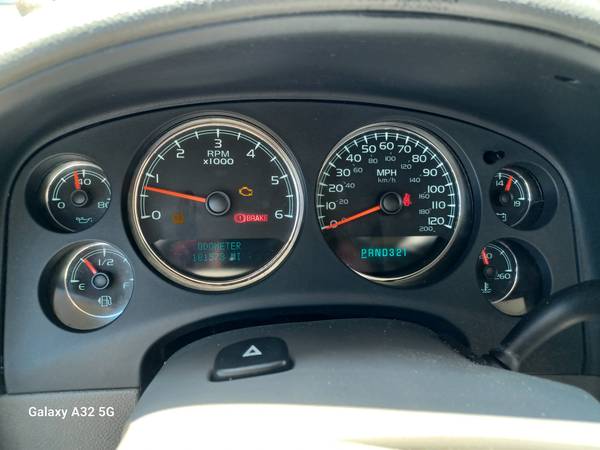 2008 Chevy Suburban - $6,500 (Serra Mesa)63618407447169122