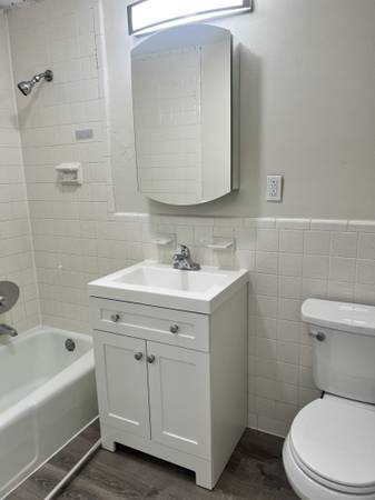 $1,950 / 1hab - 600ft2 - apartamento de 1 HAB. ~ en remodelación ~ calefacción y agua caliente incluidas ~ estacionamiento ~ (E Arlington)63828556282113122