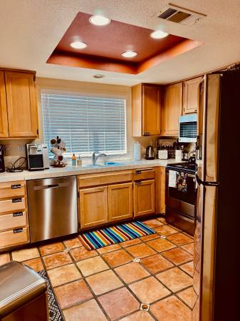$140 / 2br - 1100ft2 - Enjoy some R&R on the golf course in October! (Palm Desert Resort, Calif)64035739064833122