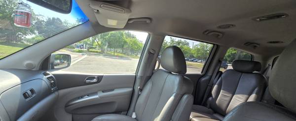 Hyundai Entourage Limited Edition 130 K miles. Good Condition - $2,999 (Wheeling)63616817381635122
