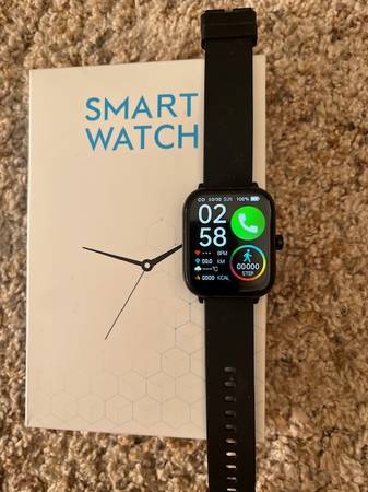 Smart Watch with multiple functions 1