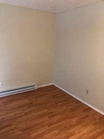 $1,950 / 2br - Apartamento limpio y sin amueblar de 2 habitaciones y 1 baño - DISPONIBLE AHORA (Santa Fe)63659781348099124