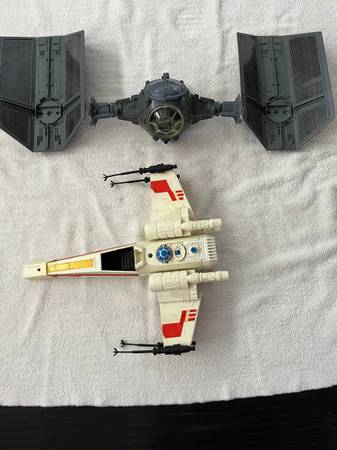 Original Star Wars Darth Vader's Tie Fighter and X-Wing Fighter 1