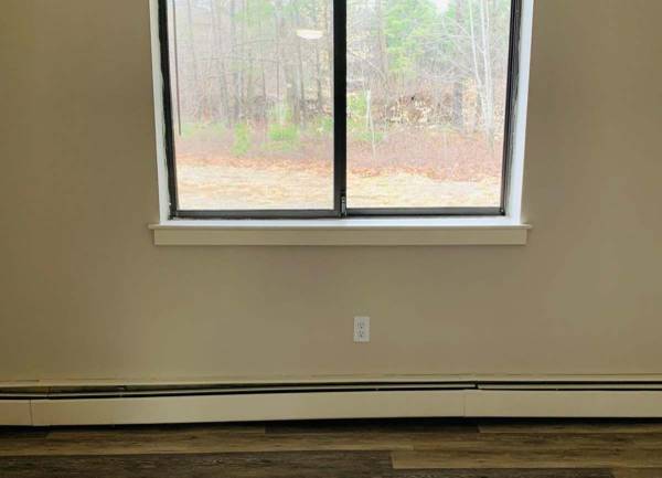 $1,950 / 1br - 450ft2 - HeatIncluded in Select Apartments, Pet friendly, Refrigerator (73 Cross St, Woodstock, VT)63784662573825123