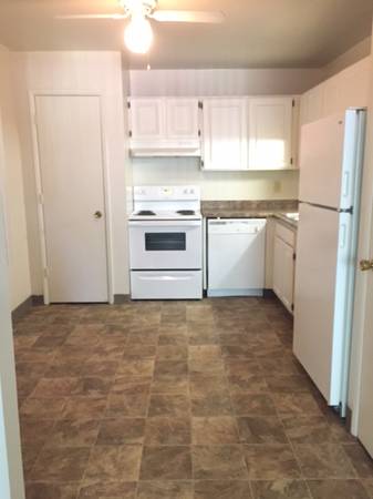 $1,375 / 2br - 730ft2 - LAST ONE!!! $1375! GET IT BEFORE ITS GONE! (SPARKS)63682273283075123