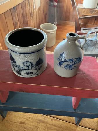 2 Rowe Pottery pieces 1
