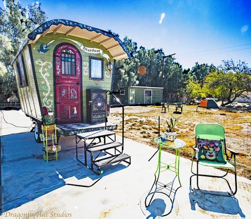 $350 / 1br - 65ft2 - Beautiful Roma Vardo Caravan with glamping amenities (Desert Edge)63981525366530120