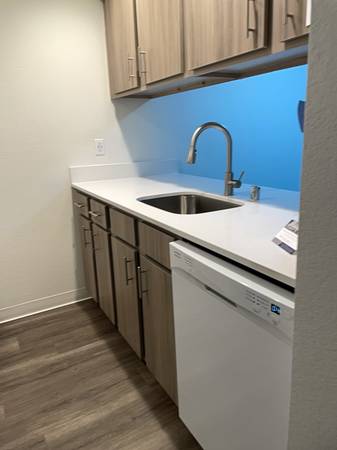 $2,027 / 1br - 625ft2 - Is this too good to be true? Ground Floor One 1x1 with in-unit W/D! (Snohomish - Near Historic Downtown)63944963265026124