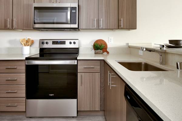 $2,200 / 2br - 846ft2 - Sophia Place Apartments: 2bd/2ba (Bellingham)63935322378627122