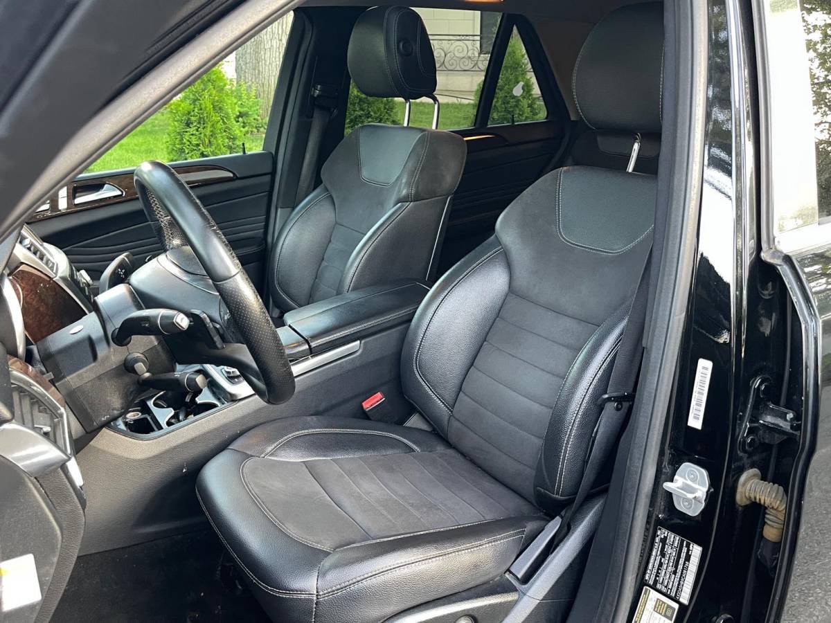 Low Miles! 2012 Mercedes Benz ML350 4Matic SUV