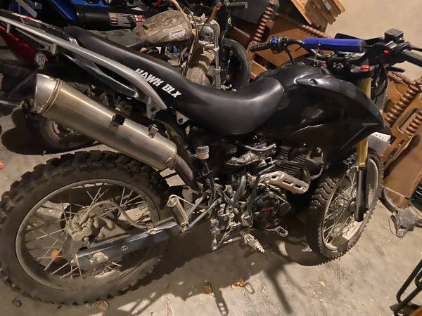 2023 DLX Hawk 250 EFI 1