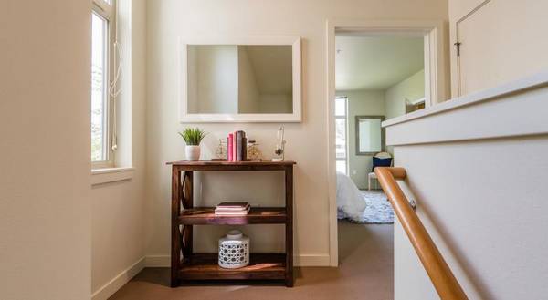 $2,103 / 1br - 690ft2 - Hermoso departamento de 1 habitación/1 baño con patio privado, ¡imperdible! (Maple Leaf, Northgate)63773355273987123