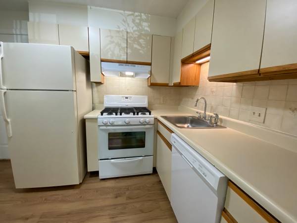 $1,712 / 1br - 667ft2 - Location, Community, Quality Living. It Starts at ParkView Hills! (385 Huse Road, Manchester, NH)63931519948290123