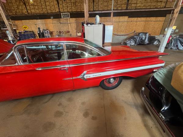 1960 Chevrolet Impala - $60,000 (Hollister)63478426332419121