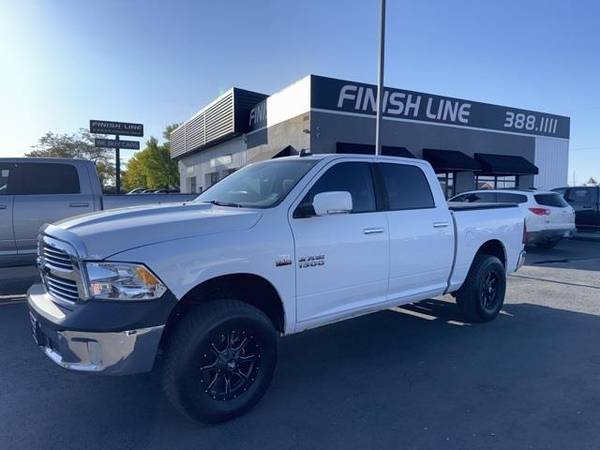 1 2015 RAM 1500 SLT Crew Cab SWB 4WD 1