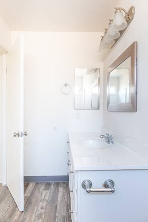 $1,695 / 1br - Greentree Apts.! Stunning 1x1 w/AC! Laundry! Sparkling Pool + Jacuzzi! (El Cajon)63865591347841123