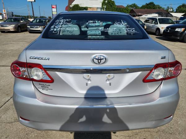 2011 Toyota Corolla LE - $4,500 (East Indy)63621981781249121