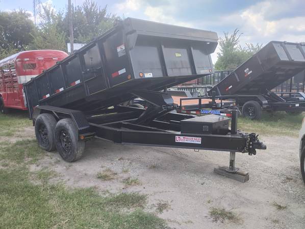 12 ft dump trailer 1