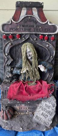 Halloween decoration, Madame Fortune teller 1