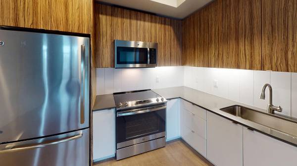 $2,194 / 1br - 751ft2 - Ready Now 3rd Floor One Bed One Bath w Amazing Views (Seattle)63870756640641122