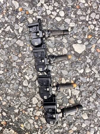 2024 Toyota RAV4 TPMS 1