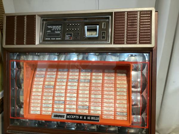 Rowe Jukebox hundred’s 45’s included Make An Offer 1