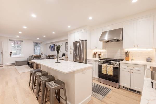 $6,500 / 2br - 1050ft2 - Stunning South End 2 Bed For $6,500 AVAIL NOW (South End)63951007558274122