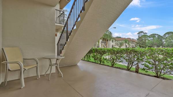 $1,800 / 2br - 1070ft2 - Waterfront 2BD/2BTH Condo in Tarpon Springs! (Tarpon Springs)63976136392322123