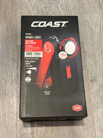FS: Coast PM300 1000 Lumen Magnetic Work Light 1