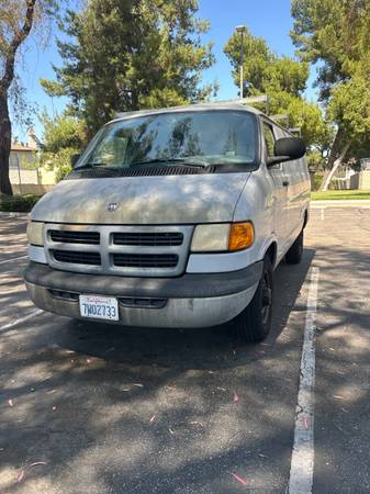 1998 Dodge Ram 3500 Van - $3,500636183145652491223