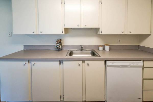 $1,599 / 2br - 985ft2 - All you need and more: 2 BR, 1 BA in a vibrant community. (Portland - 15 Minute Drive to Tualatin Hills Nature Park)63831464735233122