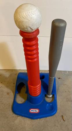 LITTLE TIKES T-BALL TEE + BAT & BALL 1
